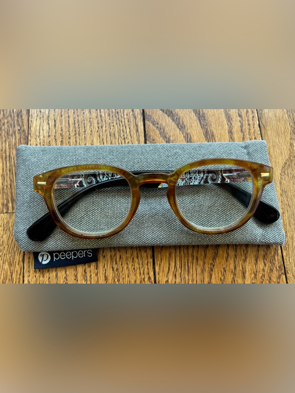 PEEPERS Reading Glasses - Picture 3 of 10
